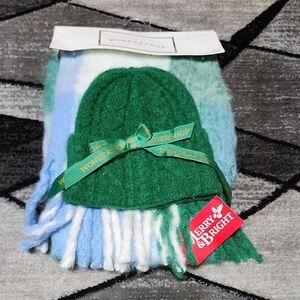 WONDERSHOP AT TARGET 2023 GREEN KNIT BEANIE & PLAID SCARF SET